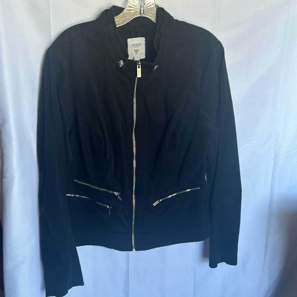 Guess black zip up jacket. Sz XL